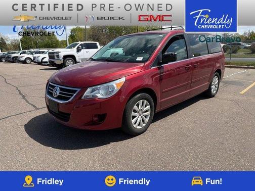 Deep Claret Metallic 2014 Volkswagen Routan SE w/RSE & Navigation