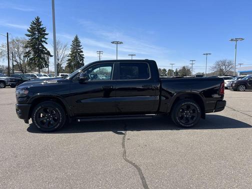 Diamond Black 2025 RAM 1500 Big Horn/Lone Star