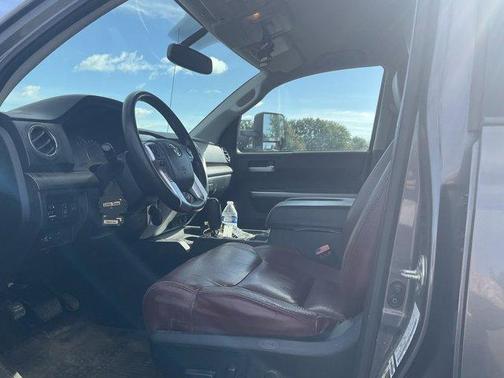 2017 Toyota Tundra SR