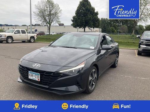 2023 Hyundai ELANTRA SEL