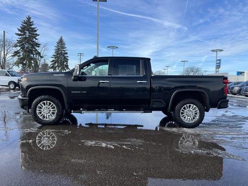2022 Chevrolet Silverado 3500 High Country
