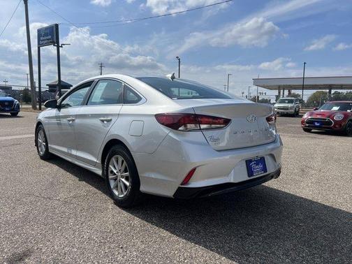 2019 Hyundai SONATA SE