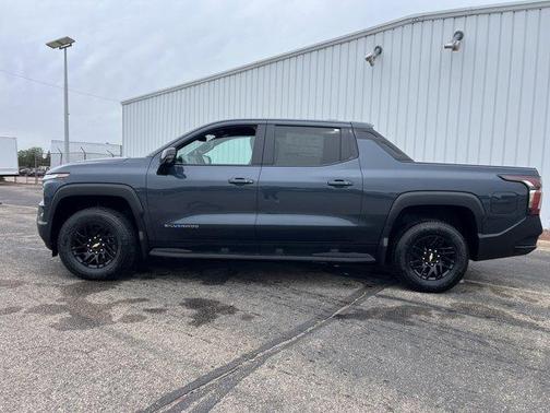 2025 Chevrolet Silverado EV LT