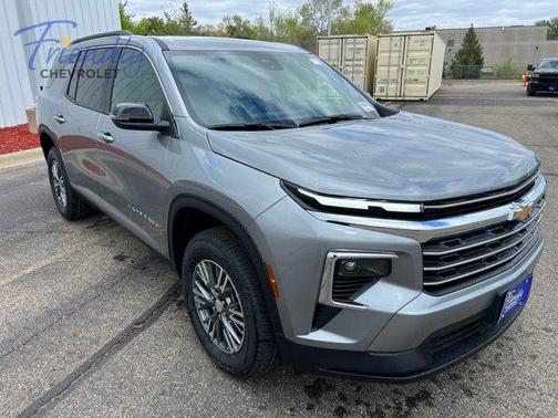 Sterling Gray Metallic 2026 Chevrolet Traverse LT