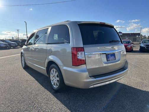 2012 Chrysler Town & Country Touring-L