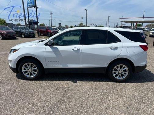 Summit White 2018 Chevrolet Equinox LS