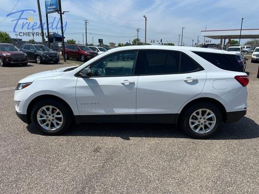 Summit White 2018 Chevrolet Equinox LS