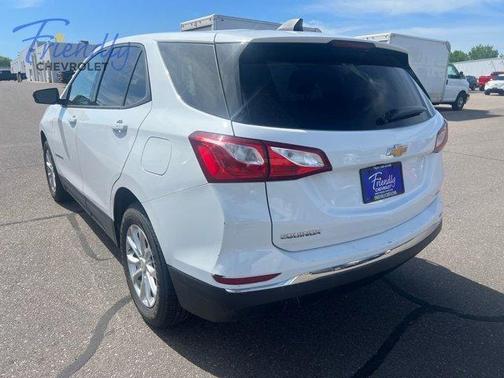 Summit White 2018 Chevrolet Equinox LS