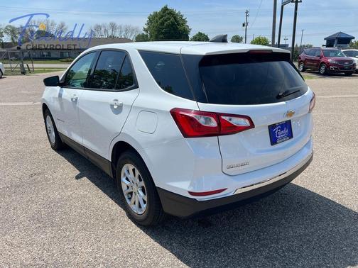 Summit White 2018 Chevrolet Equinox LS