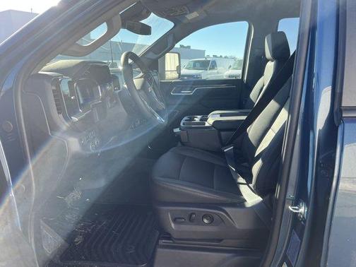 2026 Chevrolet Silverado 3500 LT