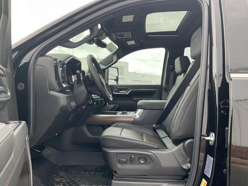 2025 Chevrolet Silverado 3500 High Country