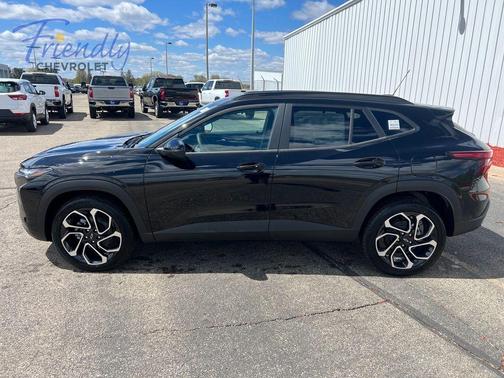 Mosaic Black Metallic 2026 Chevrolet Trax 2RS