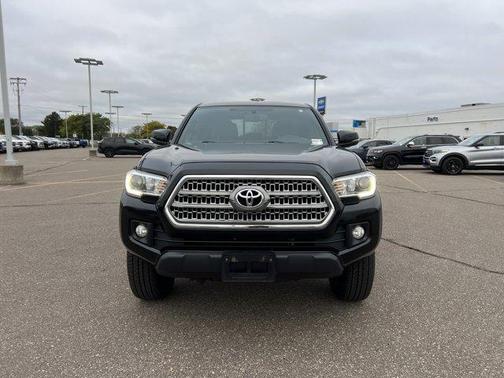 2016 Toyota Tacoma SR
