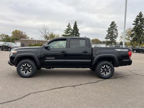 2016 Toyota Tacoma SR