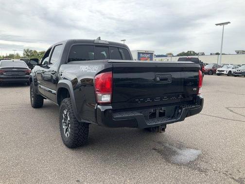 2016 Toyota Tacoma SR