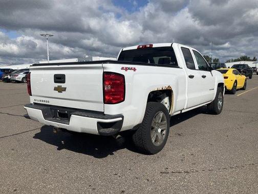 2017 Chevrolet Silverado 1500 Custom