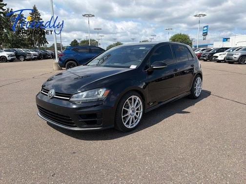 Deep Black Pearl Effect 2016 Volkswagen Golf R 4-Door