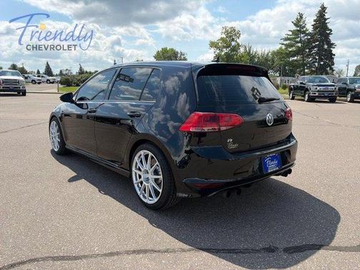 Deep Black Pearl Effect 2016 Volkswagen Golf R 4-Door