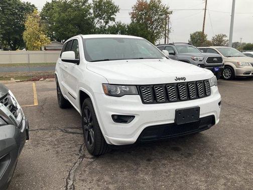 2017 Jeep Grand Cherokee Altitude