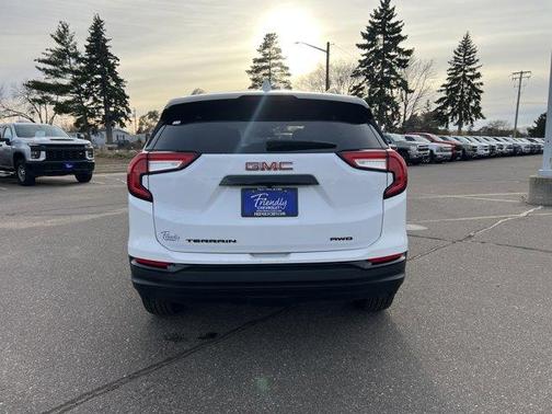 2023 GMC Terrain SLE