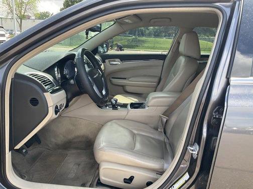 2013 Chrysler 300 Base