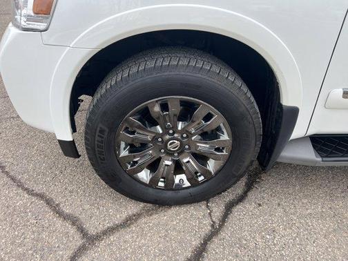 2015 Nissan Armada Platinum