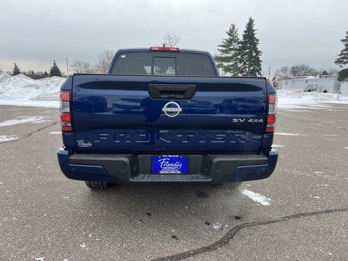 2022 Nissan Frontier SV