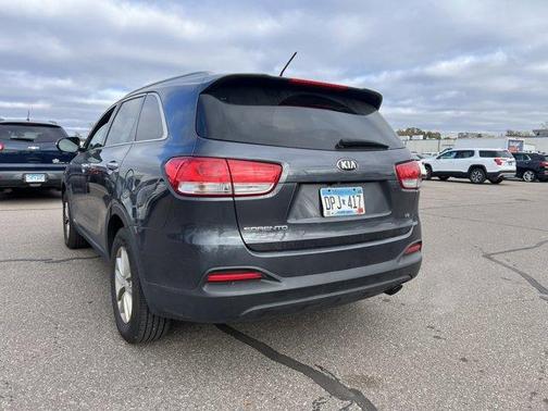 2018 Kia Sorento LX