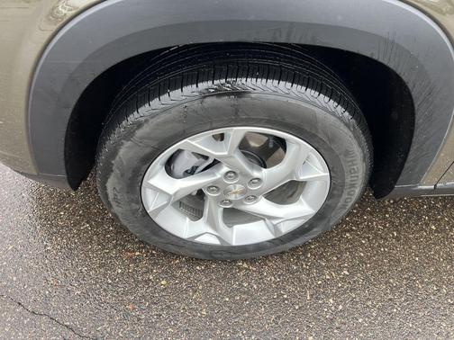 Harvest Gold / Bronze 2024 Chevrolet Trax LS