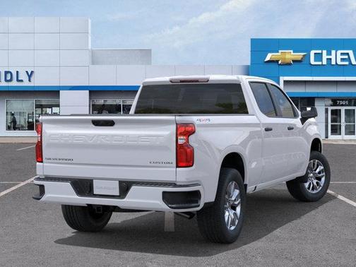 2025 Chevrolet Silverado 1500 Custom