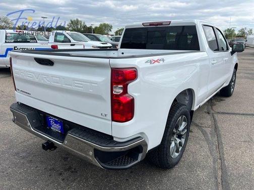Summit White 2026 Chevrolet Silverado 1500 LT