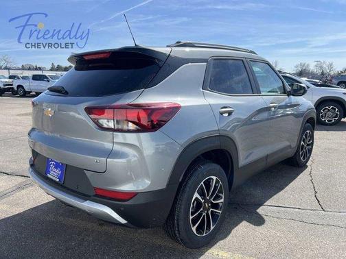 Sterling Gray Metallic 2026 Chevrolet Trailblazer LT