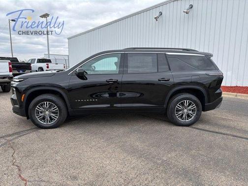 Mosaic Black Metallic 2026 Chevrolet Traverse LT