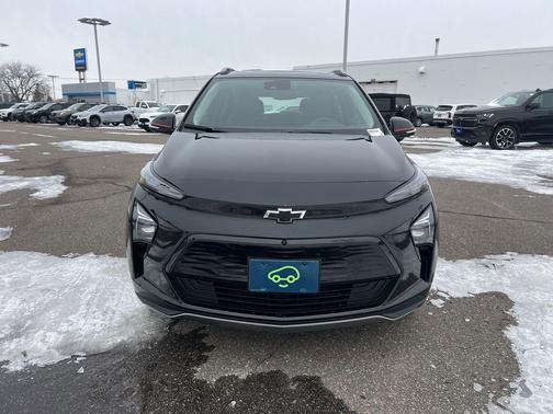 Mosaic Black Metallic 2023 Chevrolet Bolt EUV Premier