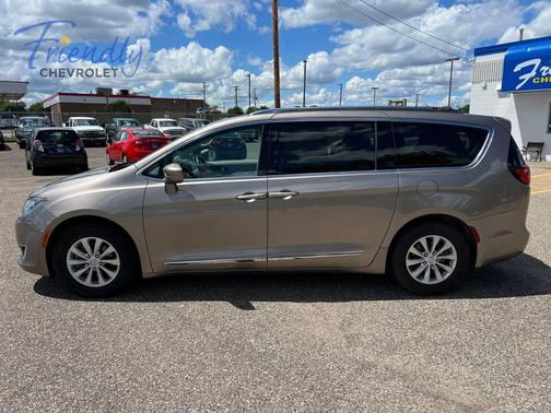 Molten Silver 2018 Chrysler Pacifica Touring-L