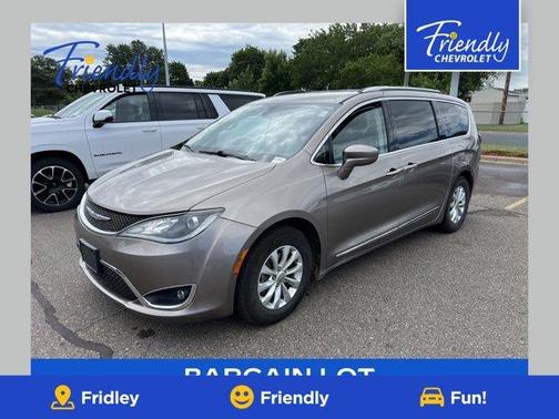 Molten Silver 2018 Chrysler Pacifica Touring-L