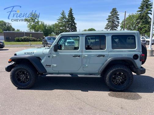 Earl Clearcoat 2024 Jeep Wrangler Sport