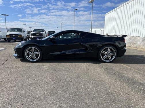 2026 Chevrolet Corvette Stingray w/2LT