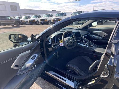 2026 Chevrolet Corvette Stingray w/2LT