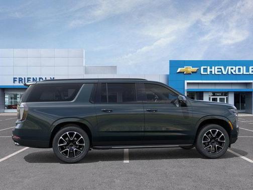 2025 Chevrolet Suburban RST