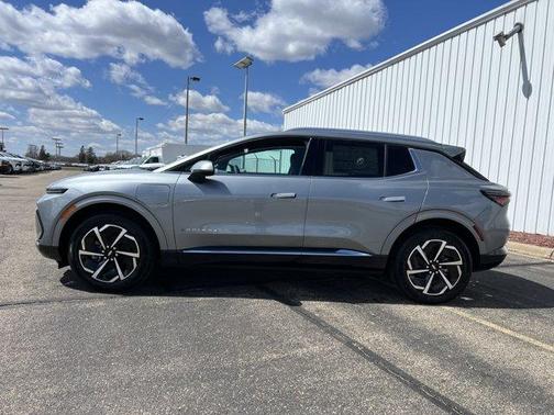 2025 Chevrolet Equinox EV LT 2
