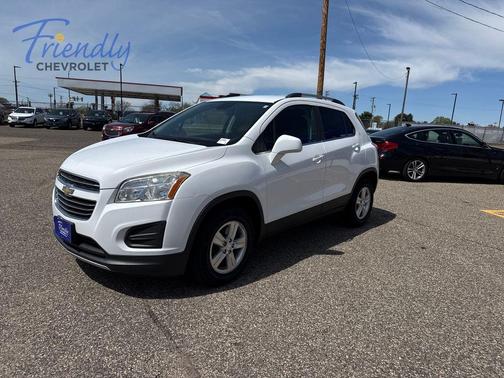 Summit White 2015 Chevrolet Trax LT