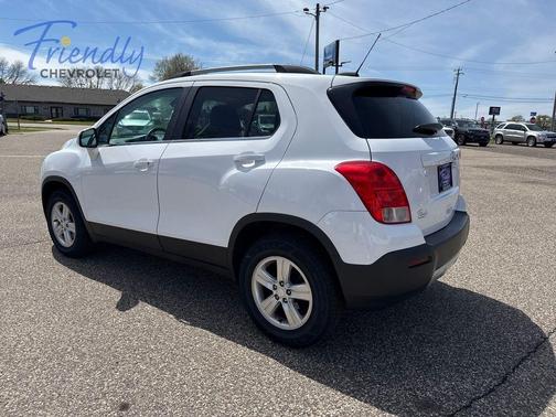 Summit White 2015 Chevrolet Trax LT