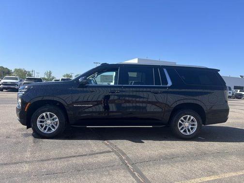 2025 Chevrolet Suburban LT