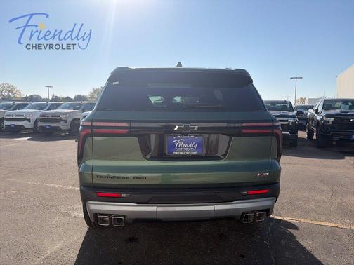 Green Metallic 2027 Chevrolet Traverse Z71