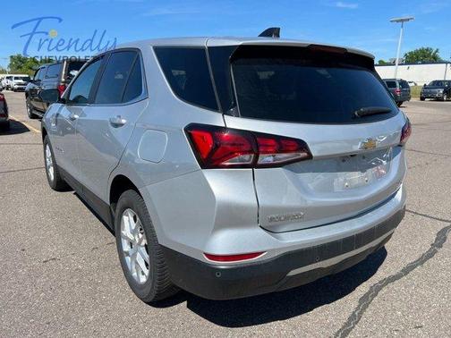 Silver Ice Metallic 2022 Chevrolet Equinox 2LT