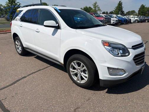 Summit White 2017 Chevrolet Equinox LT