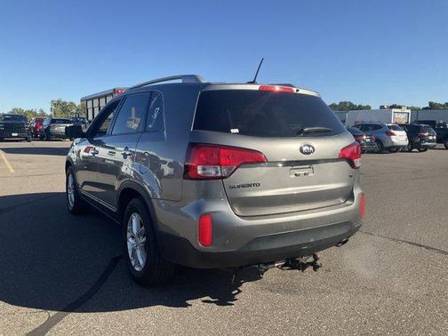 2015 Kia Sorento LX