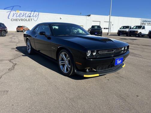 Pitch Black Clearcoat 2022 Dodge Challenger R/T