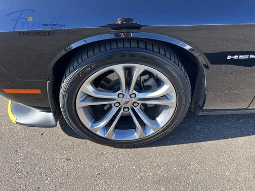 Pitch Black Clearcoat 2022 Dodge Challenger R/T